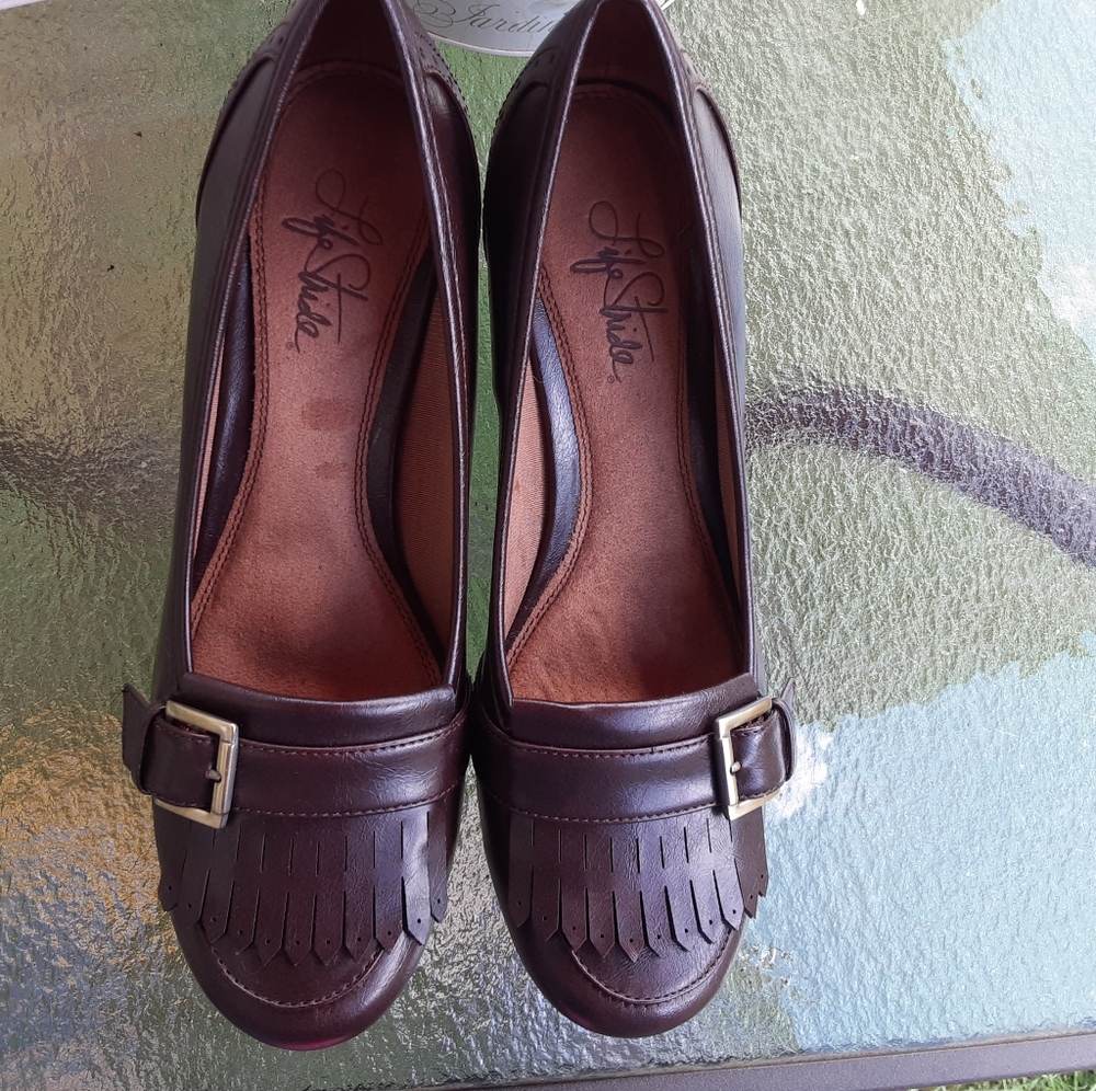 Life Stride "Reese" Brown Heeled Shoes
